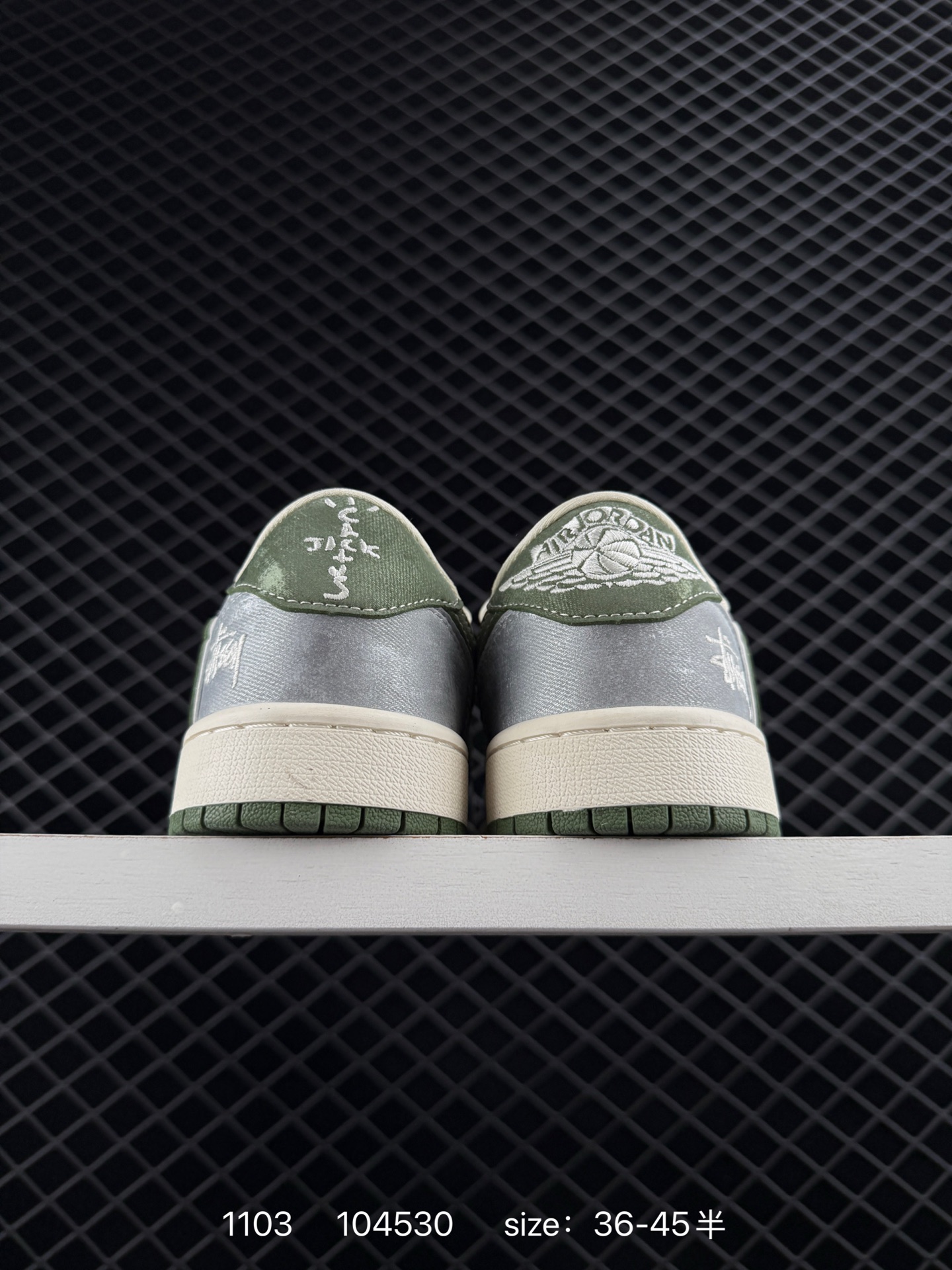 Travis Scott x Air Jordan 1 ” Reverse Mocha “